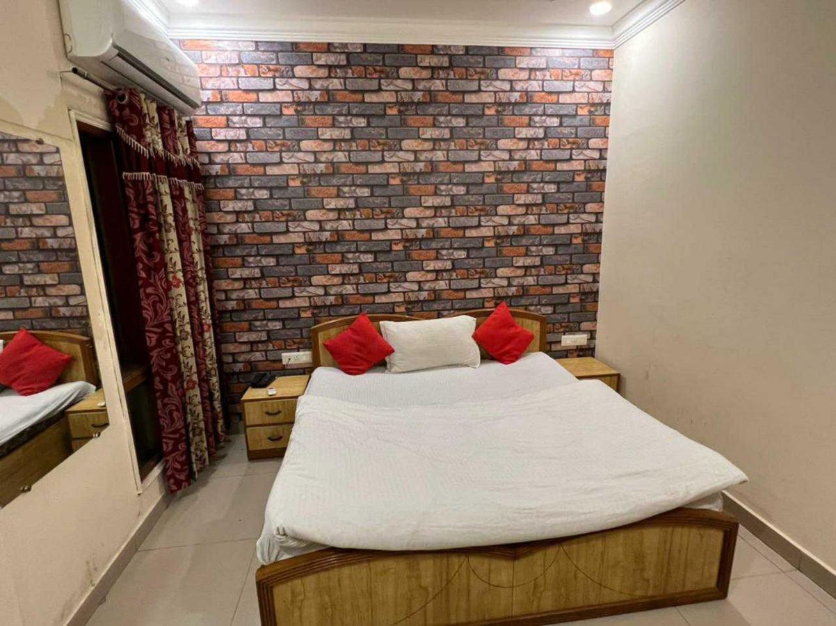 Anand Hotel Amritsar