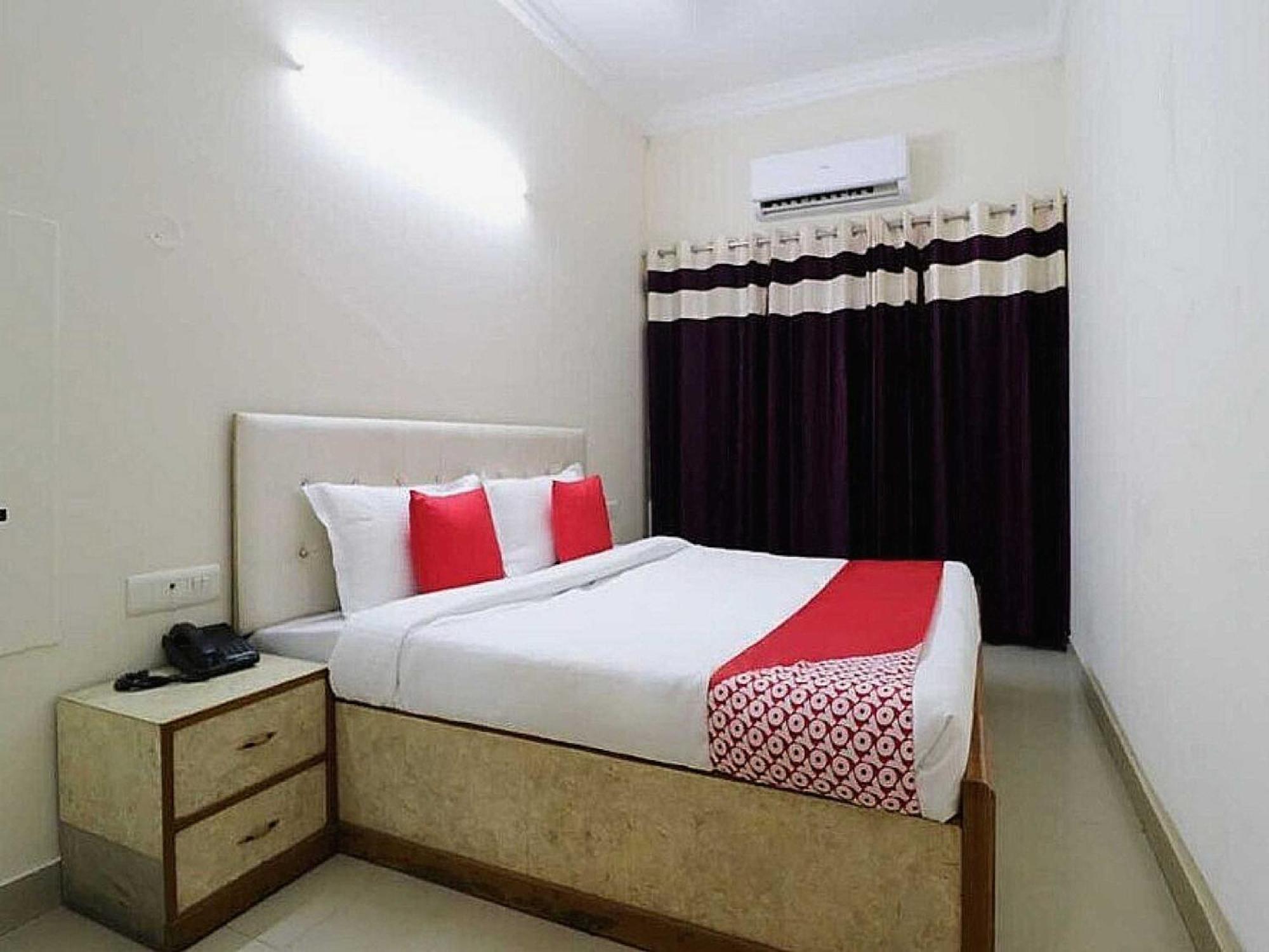 Anand Hotel Amritsar